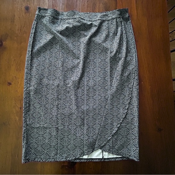 RIP SKIRT XXL Wrap Swim Cover Beach Geometric Black Pearl Batik Adjustable - Picture 3 of 14